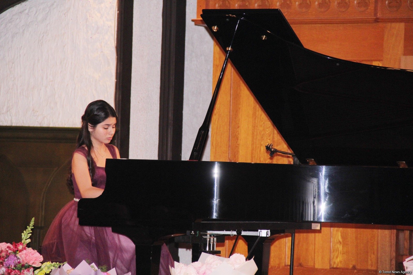 Gənc pianoçu Aydan Nuriyevanın ilk solo konserti keçirilib (FOTO)