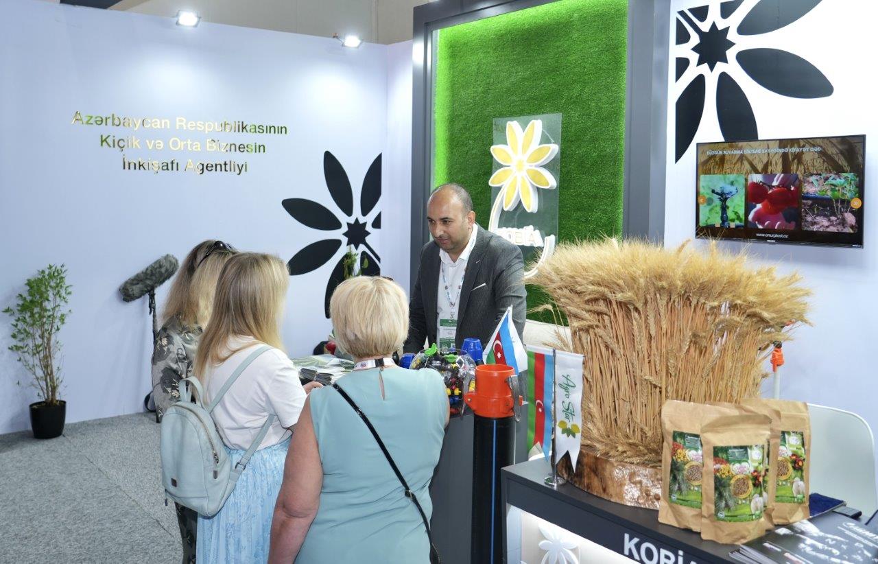 Dövlət dəstəyi ilə 10-a yaxın sahibkar “Caspian Agro” və “InterFood Azerbaijan” sərgilərində (FOTO)