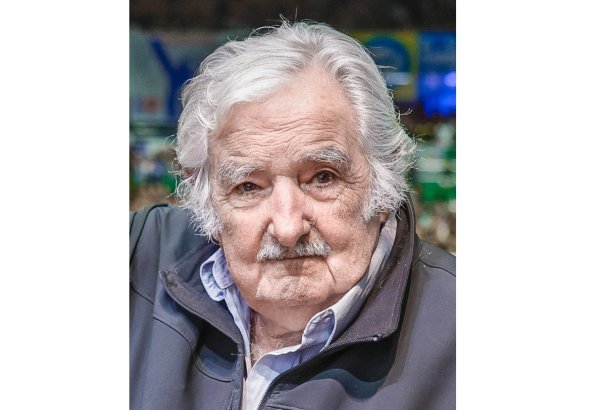 Uruqvayın sabiq prezidenti vəfat edib