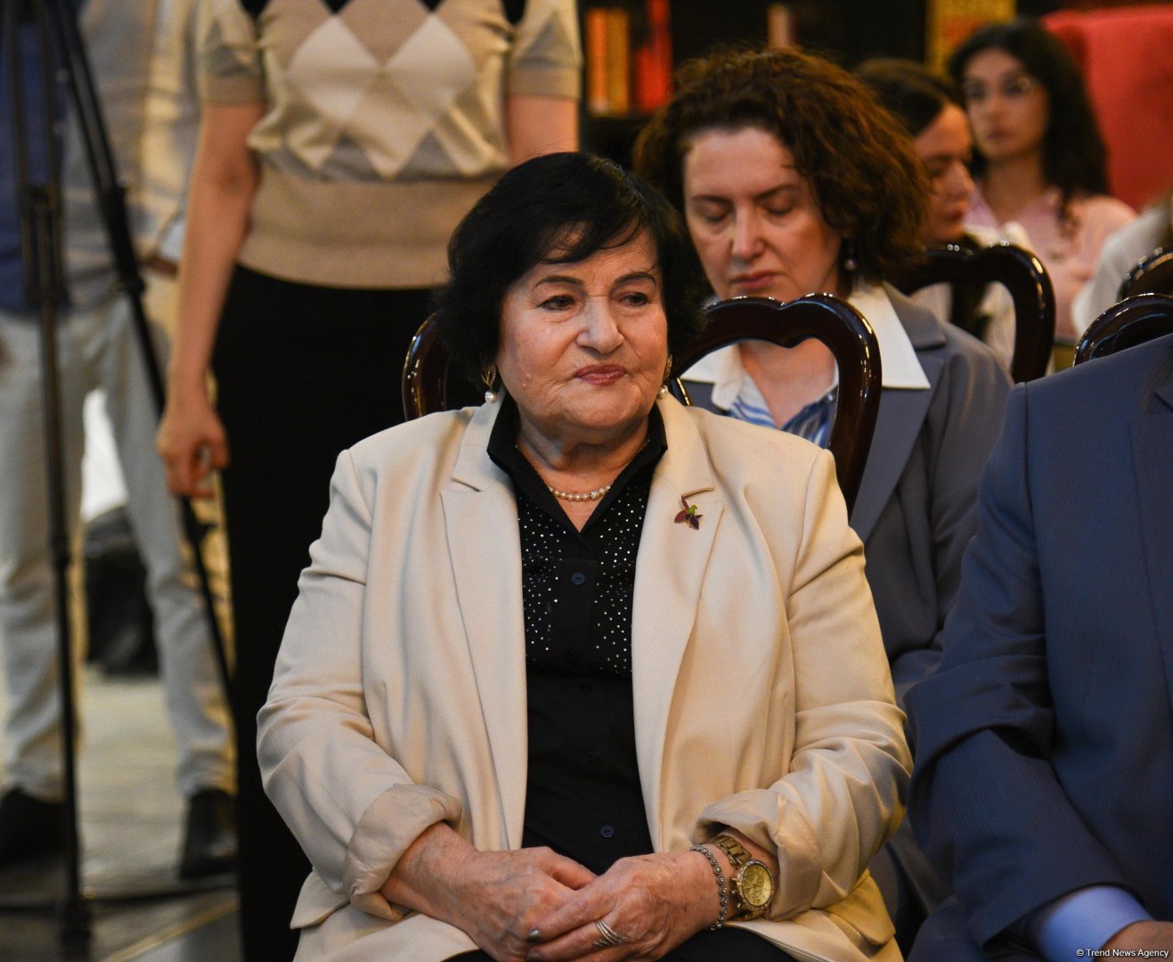 bp qədim tarixin araşdırılmasına dəstək verir (FOTO)