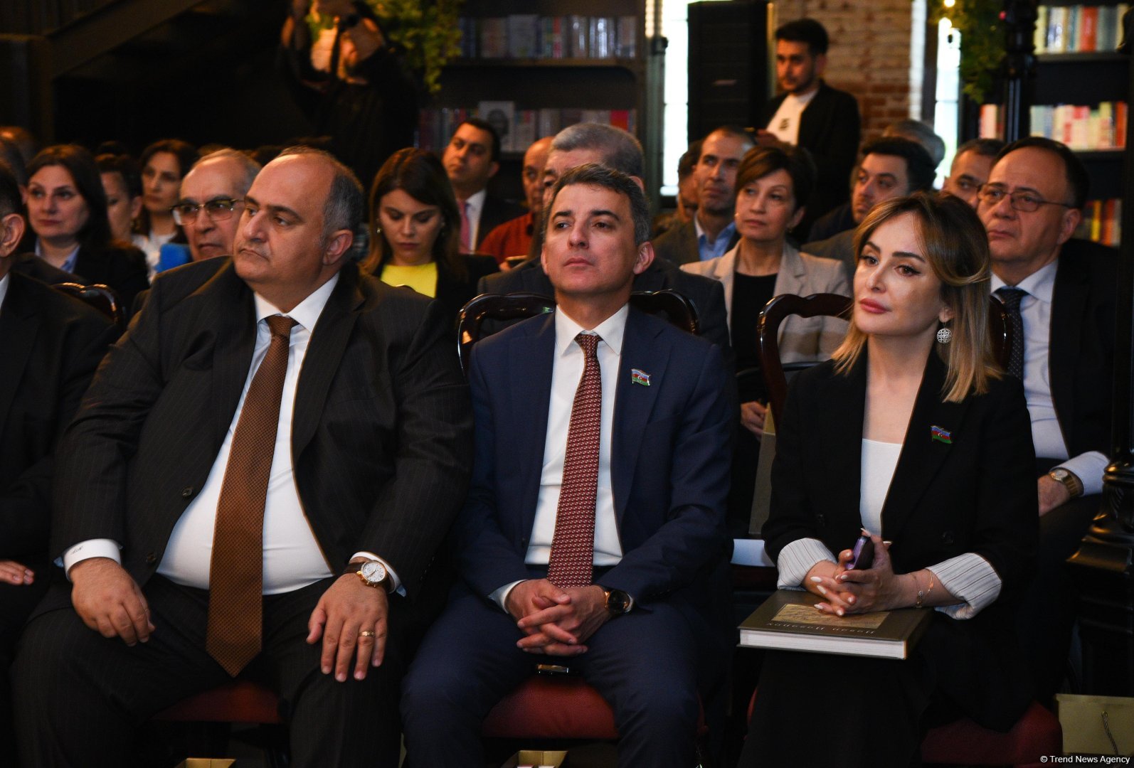 bp qədim tarixin araşdırılmasına dəstək verir (FOTO)