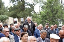 Xaçmazın Uzunoba kəndində növbəti səyyar qəbul keçirilib (FOTO)