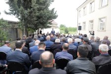 Xaçmazın Uzunoba kəndində növbəti səyyar qəbul keçirilib (FOTO)