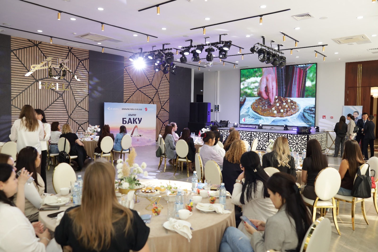 Qazaxıstandan Azərbaycana səfər edənlərin sayı artıb