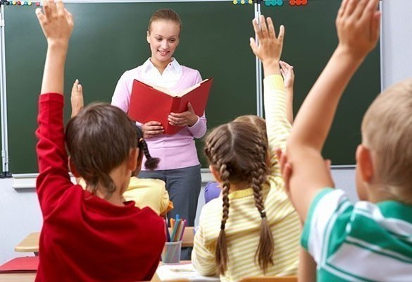 Özəl məktəblər ödənişli imtahan keçirir: Müəllimlərin işə qəbulu niyə çətindir?