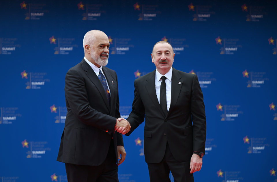 Prezident İlham Əliyev Tiranada “Avropa Siyasi Birliyi” 6-cı Zirvə toplantısının açılış mərasimində iştirak edib (FOTO/VİDEO) (YENİLƏNİB)