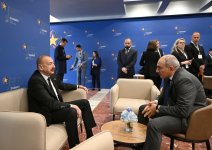 Prezident İlham Əliyev Tiranada “Avropa Siyasi Birliyi” 6-cı Zirvə toplantısının açılış mərasimində iştirak edib (FOTO/VİDEO) (YENİLƏNİB)
