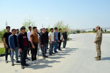 Hərbi vəzifəlilərlə praktiki məşğələlər keçirilir (FOTO)