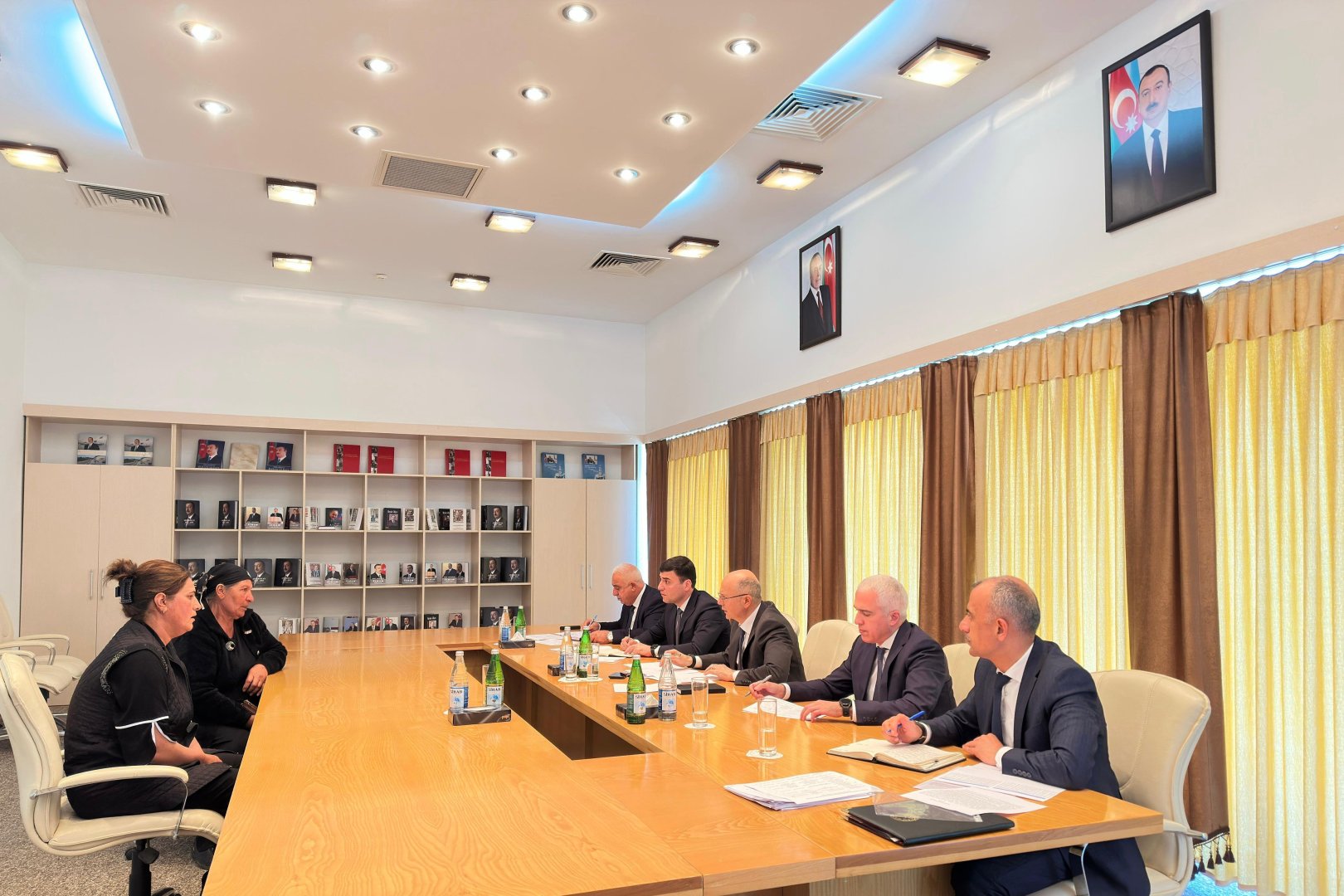 Energetika naziri Ağstafada vətəndaşları qəbul edib (FOTO)