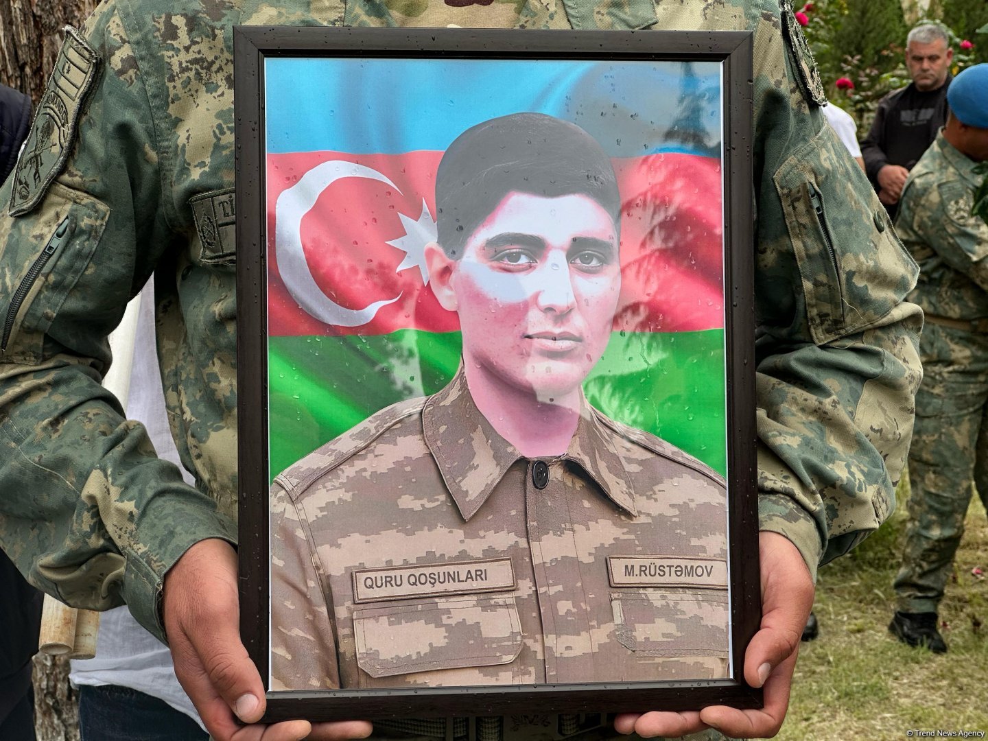 Şəhid Miriş Rüstəmovun nəşinin qalıqları Ağcabədidə dəfn olunub (FOTO)