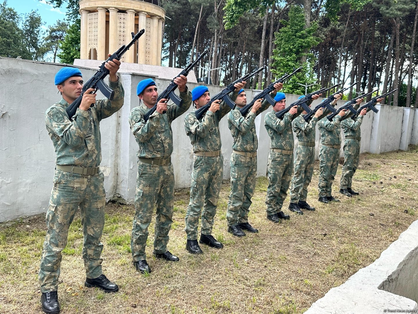 Şəhid Miriş Rüstəmovun nəşinin qalıqları Ağcabədidə dəfn olunub (FOTO)