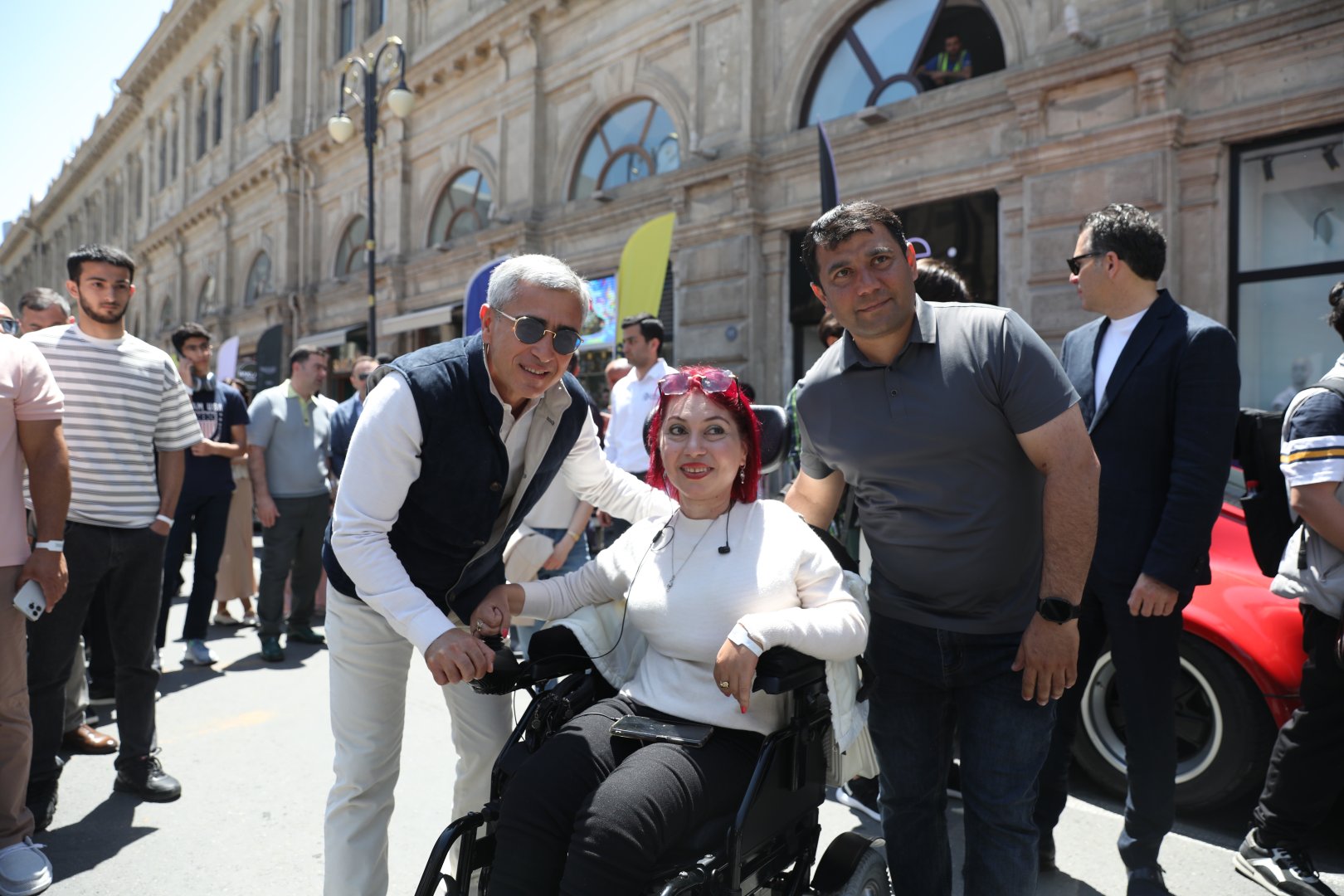 AAF “Sürətin evolyusiyası”nda klassik avtomobilləri təqdim edib (FOTO)