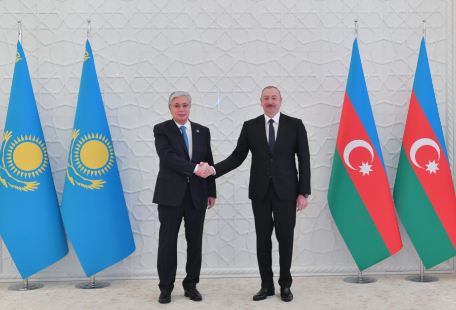 Prezident İlham Əliyev Tokayevə zəng edib