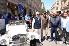 AAF “Sürətin evolyusiyası”nda klassik avtomobilləri təqdim edib (FOTO)
