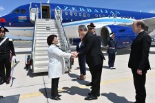 Azərbaycan nümayəndə heyəti Roma Papasının andiçmə mərasimində iştirak üçün Vatikana gedib (FOTO)