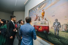 Heydər Əliyev Mərkəzində braziliyalı rəssam Luiz de Souzanın sərgisinin açılışı olub (FOTO/VİDEO)