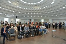 ABŞ səfirliyi Bakıda təhsil sərgisi keçirib (FOTO)
