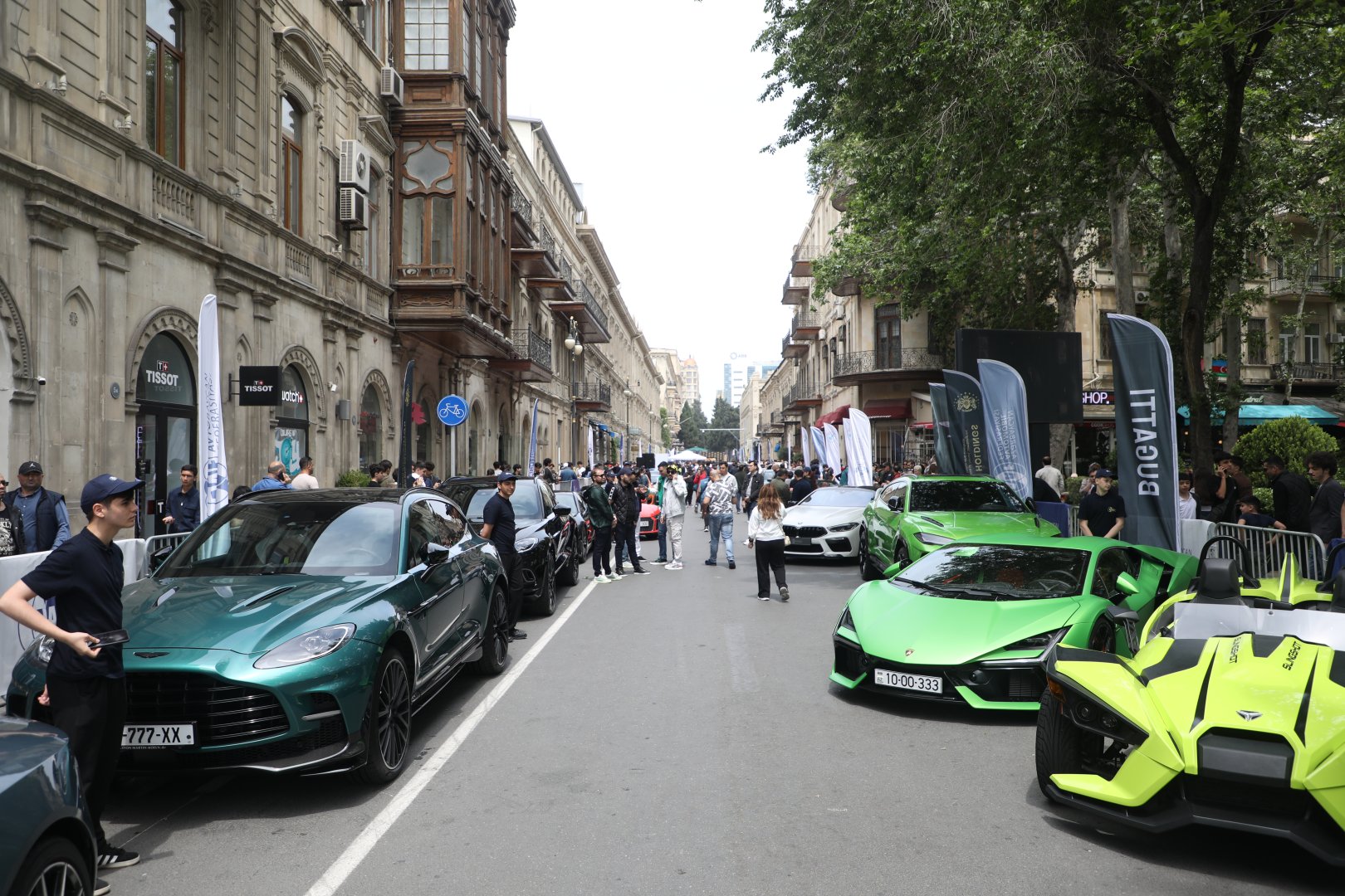 AAF sürət avtomobillərinin sərgisini təşkil edib (FOTO)