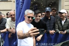 AAF sürət avtomobillərinin sərgisini təşkil edib (FOTO)