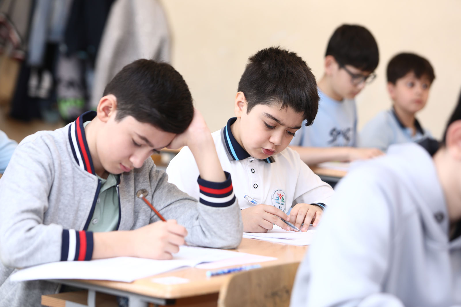 Paytaxtda 50 minə yaxın VI sinif şagirdi monitorinqdə iştirak edib