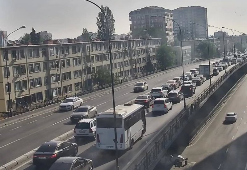 Sürücülərin NƏZƏRİNƏ: Bakıda bu yollarda sıxlıq var - SİYAHI (FOTO)