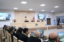 Məhkəmədə azərbaycanlılara qarşı Ermənistanın sistematik etnik təmizləmə siyasətini ifşa edən videomateriallar nümayiş olunub (FOTO)
