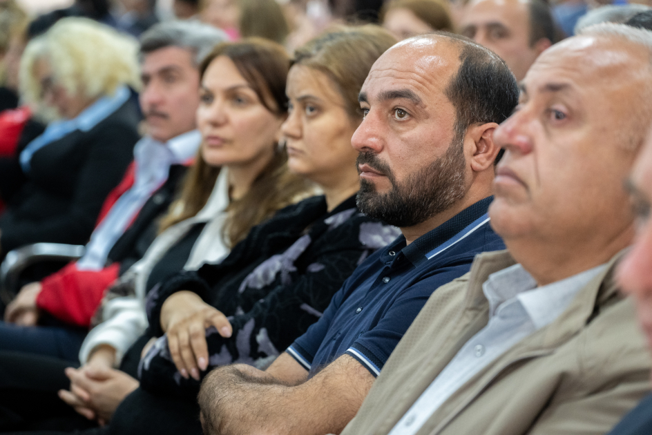 Məhkəmədə azərbaycanlılara qarşı Ermənistanın sistematik etnik təmizləmə siyasətini ifşa edən videomateriallar nümayiş olunub (FOTO)