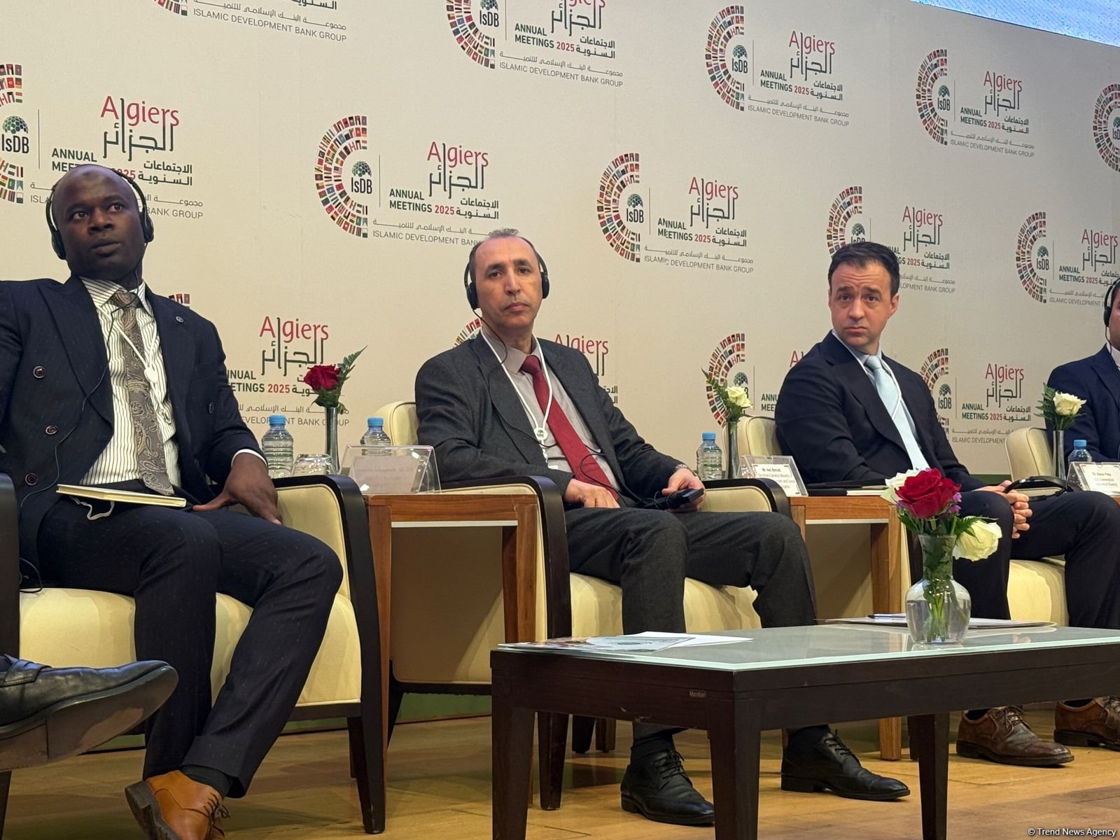 Əlcəzairdə İslam İnkişaf Bankının 13-cü Gənclərin İnkişafı Forumu başa çatıb (FOTO)