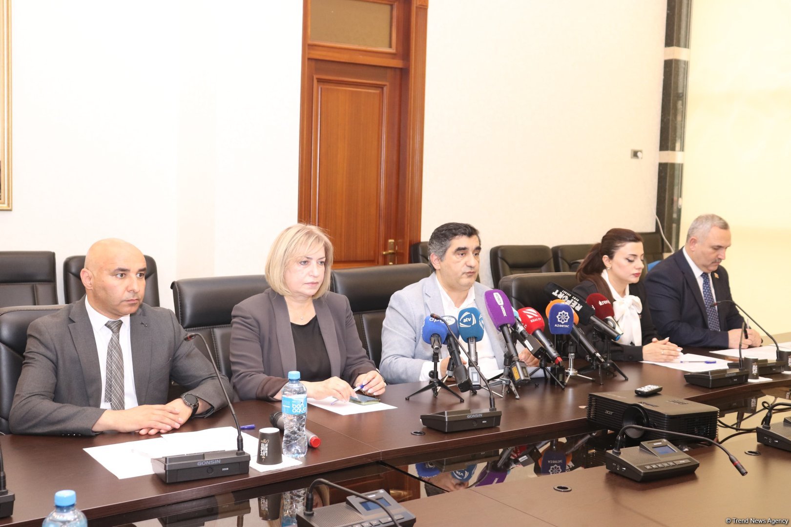 AMQF 1 illik fəaliyyətinə dair ictimai hesabat verib (FOTO)