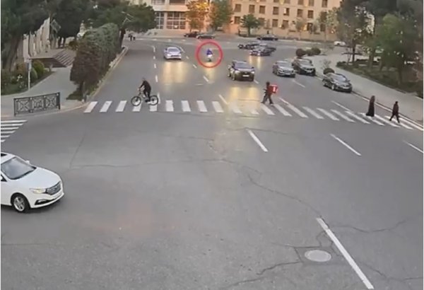 İki piyadanı motosiklet vurdu - DİN sürücülərə müraciət etdi (VİDEO)