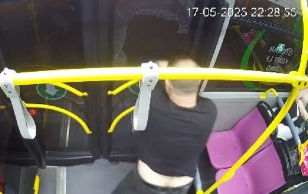 Bakıda marşrut avtobusunun şüşəsini sındıran şəxs saxlanılıb