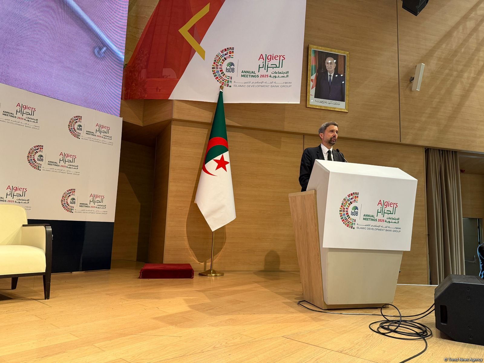 IFAD prezidenti kənd yerlərində davamlı inkişafa diqqət yetirməyə çağırıb