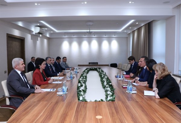 AzMİU ilə İtaliyanın Azərbaycandakı səfirliyi arasında əməkdaşlıq məsələləri müzakirə olunub (FOTO)