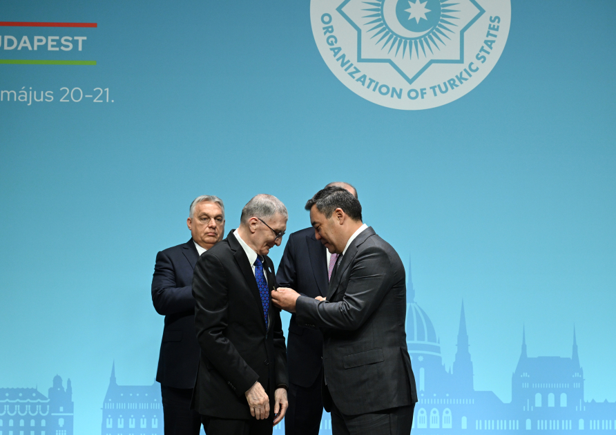 Prezident İlham Əliyev Nobel mükafatı laureatı Əziz Sancarın Əlişir Nəvai Beynəlxalq Mükafatı ilə təltif olunması mərasimində iştirak edib (FOTO/VİDEO)