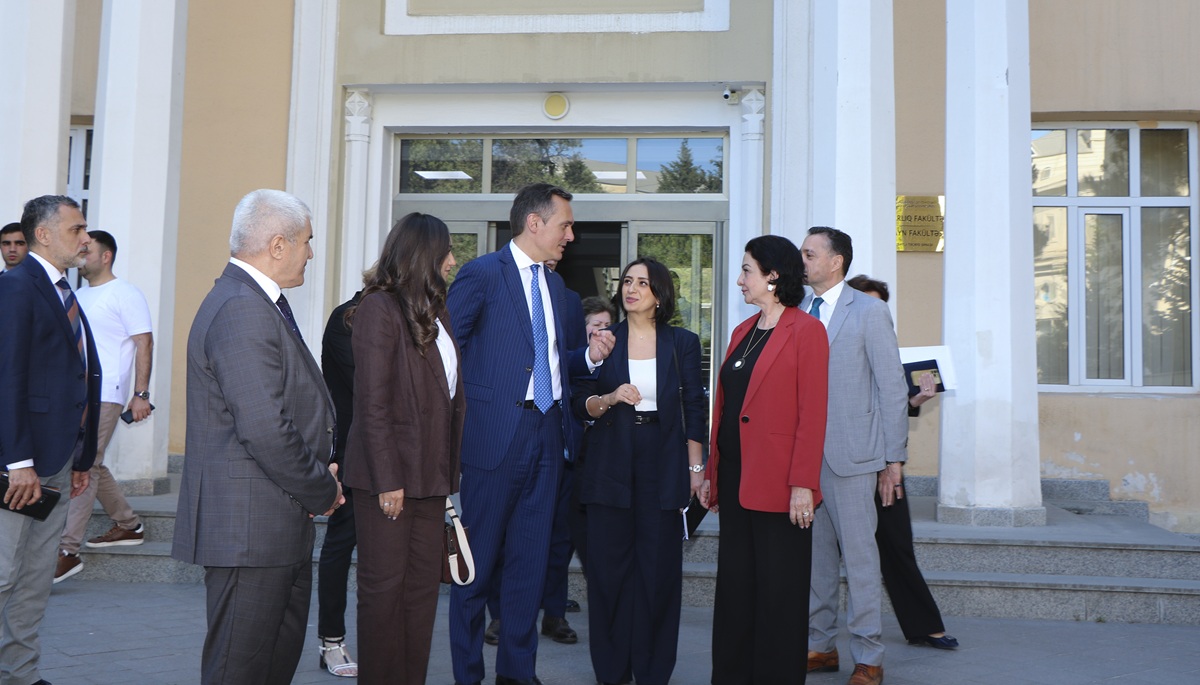 AzMİU ilə İtaliyanın Azərbaycandakı səfirliyi arasında əməkdaşlıq məsələləri müzakirə olunub (FOTO)