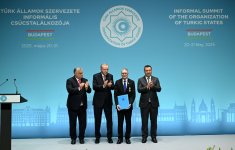 Prezident İlham Əliyev Nobel mükafatı laureatı Əziz Sancarın Əlişir Nəvai Beynəlxalq Mükafatı ilə təltif olunması mərasimində iştirak edib (FOTO/VİDEO)