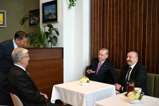 Prezident İlham Əliyev Budapeştdə Türk Dövlətləri Təşkilatının Dövlət başçılarının qeyri-rəsmi Zirvə görüşündə iştirak edib (FOTO/VİDEO) (YENİLƏNİB-4)