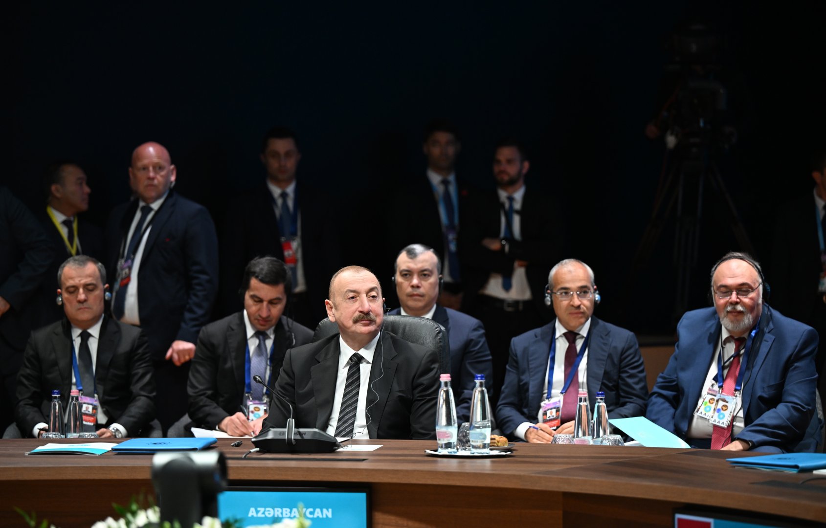 Prezident İlham Əliyev Budapeştdə Türk Dövlətləri Təşkilatının Dövlət başçılarının qeyri-rəsmi Zirvə görüşündə iştirak edib (FOTO/VİDEO) (YENİLƏNİB-4)