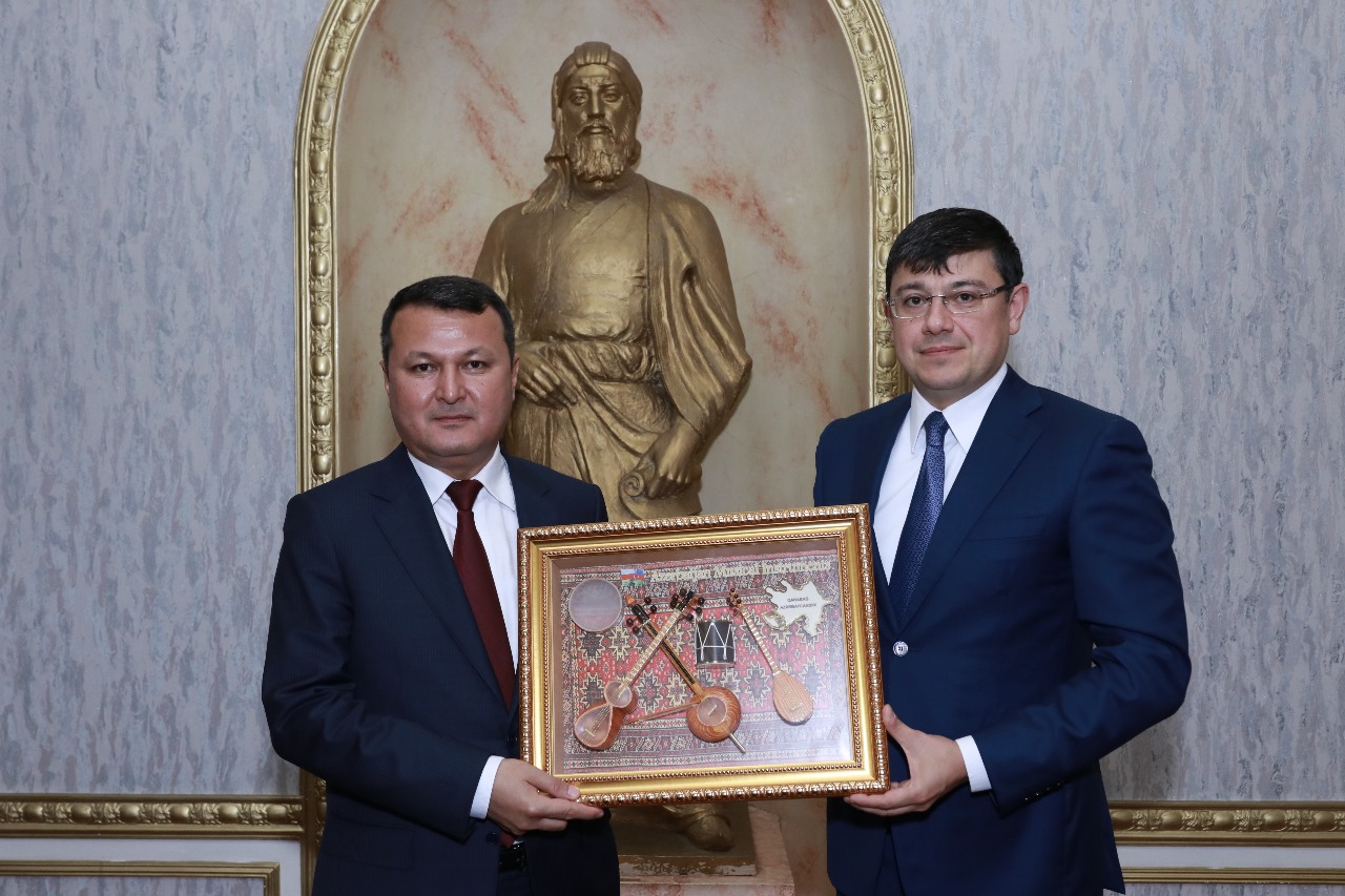 "Azərbaycan və Özbəkistan arasında dostluq əlaqələrinin inkişafında ictimai diplomatiyanın rolu" mövzusunda tədbir keçirilib (FOTO)