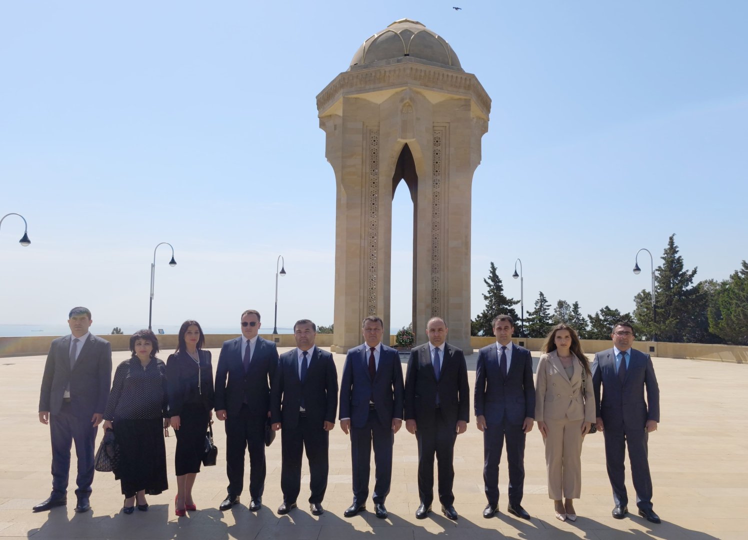 "Azərbaycan və Özbəkistan arasında dostluq əlaqələrinin inkişafında ictimai diplomatiyanın rolu" mövzusunda tədbir keçirilib (FOTO)