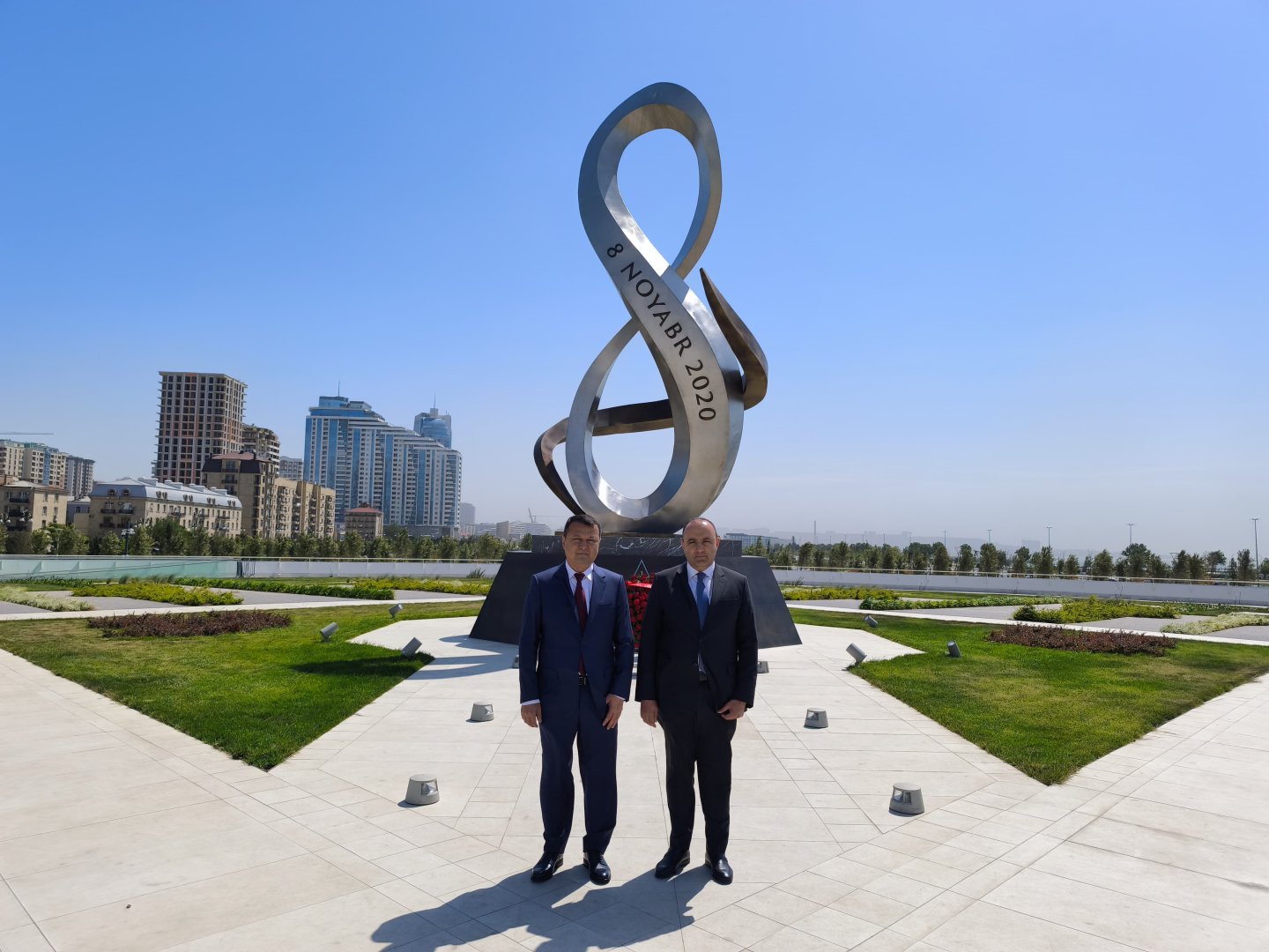 "Azərbaycan və Özbəkistan arasında dostluq əlaqələrinin inkişafında ictimai diplomatiyanın rolu" mövzusunda tədbir keçirilib (FOTO)