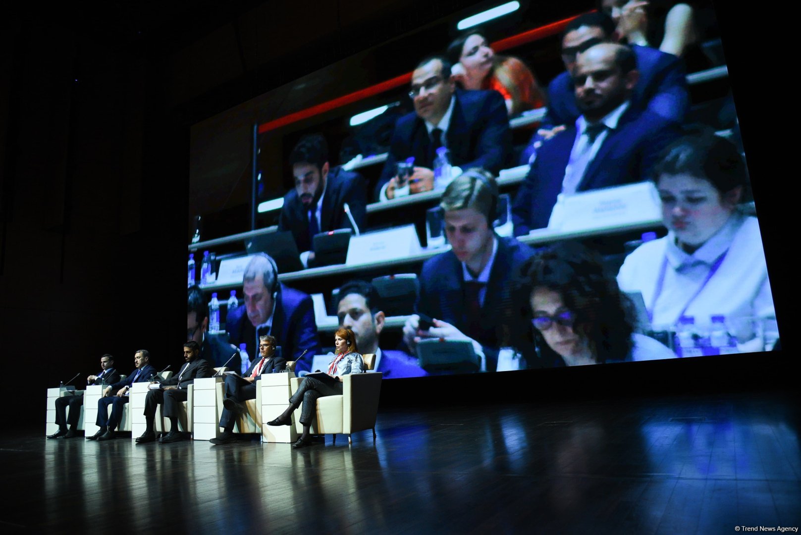 Bakıda keçirilən GlobE Şəbəkəsinin altıncı plenar iclas başa çatıb (FOTO)