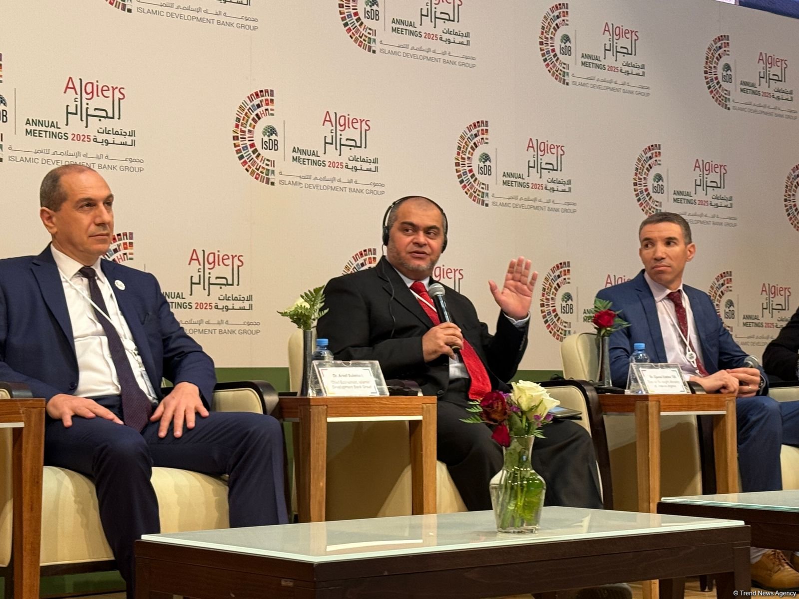 İqtisadi şaxələndirməni daha geniş kontekstdə nəzərdən keçirmək lazımdır - İslam İnkişaf Bankının baş iqtisadçısı