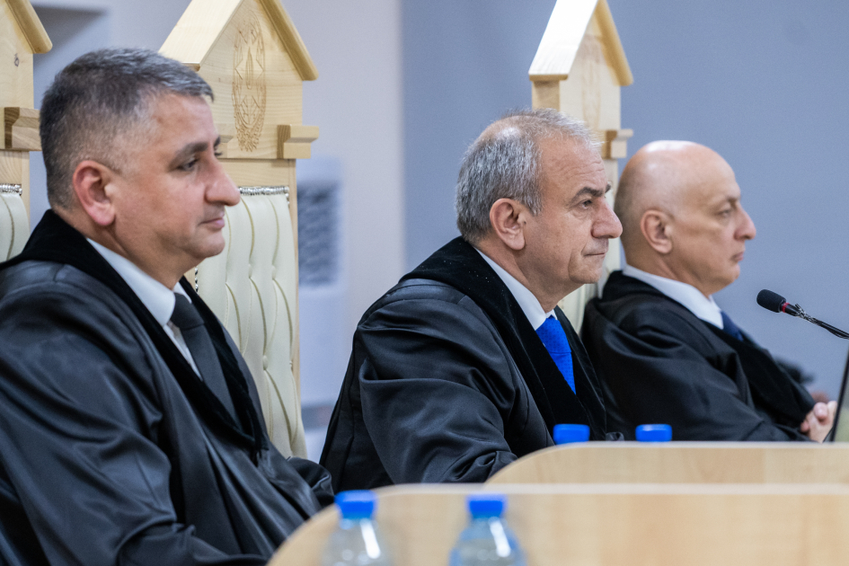 Ermənistan silahlı qüvvələrinin baş qərargah rəisinin Azərbaycan ərazilərinin işğalında iştirakını sübut edən yeni material məhkəmədə tədqiq edilib (FOTO)