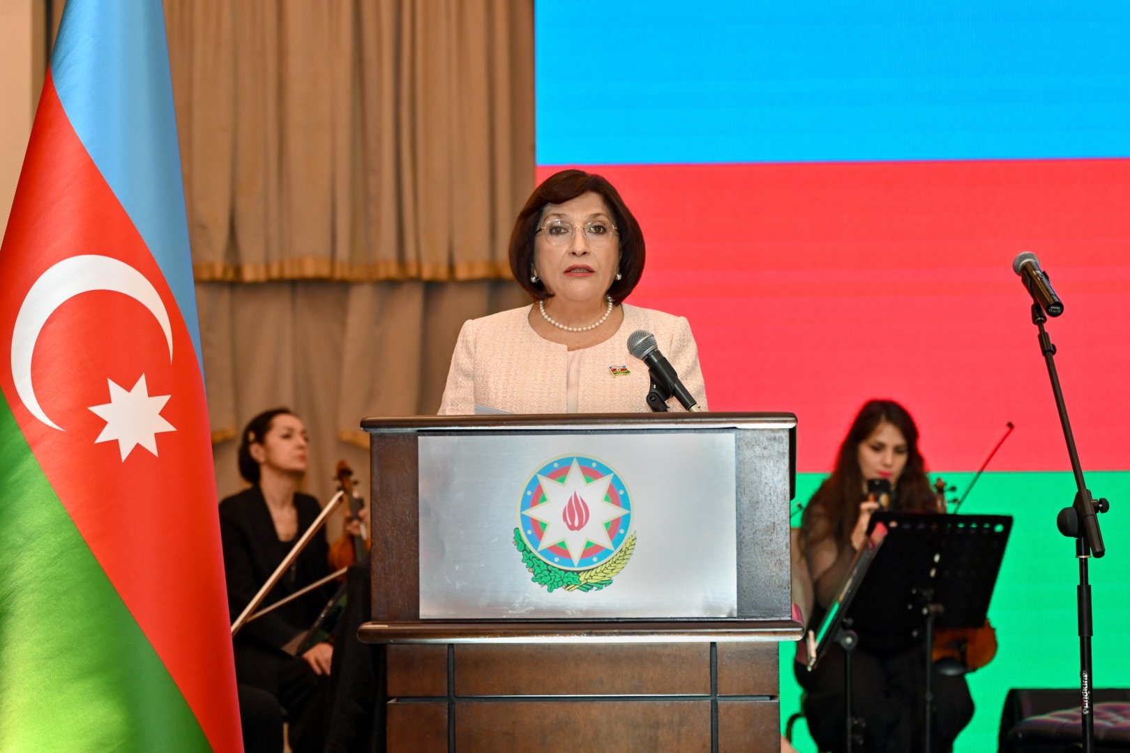 Milli Məclisin sədri Sahibə Qafarova Gürcüstanın Müstəqillik günü münasibəti ilə keçirilən tədbirdə çıxış edib (FOTO)