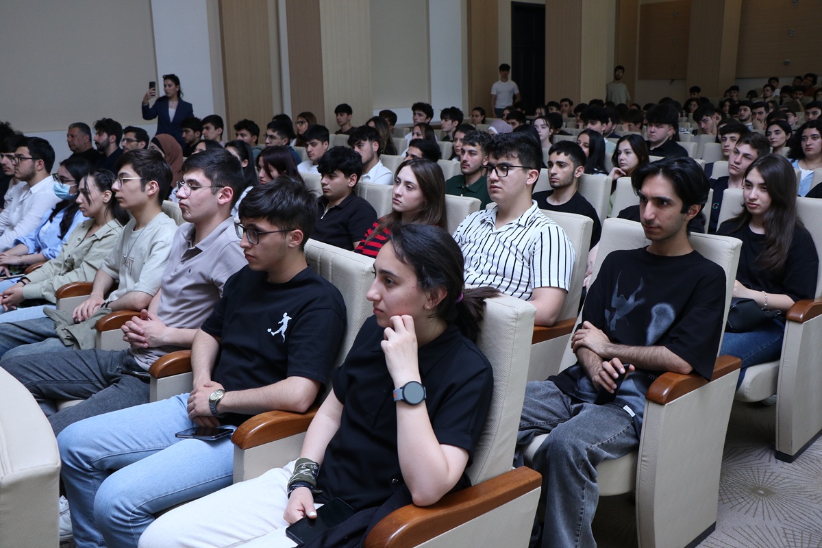 AzMİU-da tələbələr üçün tam taqaüdlü İT Akademiya fəaliyyətə başladı (FOTO)