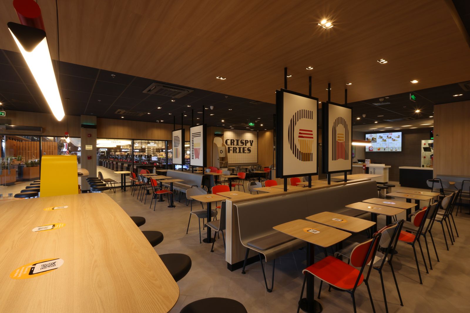 “McDonald's Azərbaycan”ın yeni restoranı Qala qəsəbəsində açılıb (FOTO)