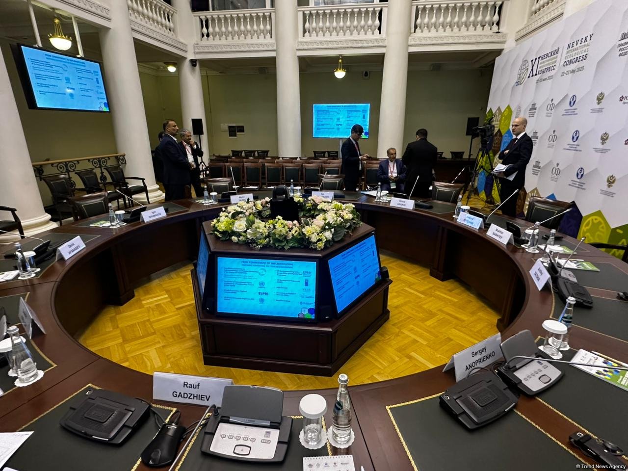 Sankt-Peterburqda Xəzər dənizinin səviyyəsi və regional ekoloji əməkdaşlıq müzakirə olunub (FOTO)