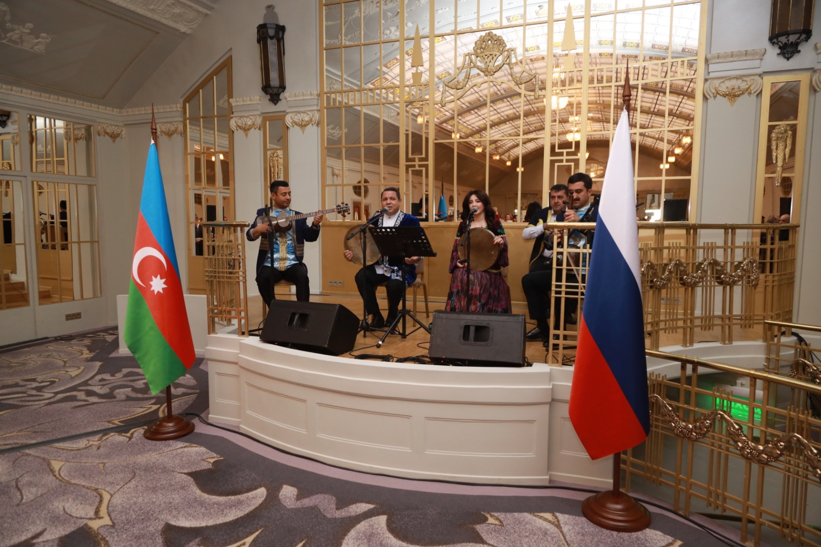 UNESCO üzrə Azərbaycan Milli Komissiyasının dəstəyi ilə Sankt-Peterburqda "Azərbaycan muğamı" konsert tədbiri təşkil edilib (FOTO/VİDEO)