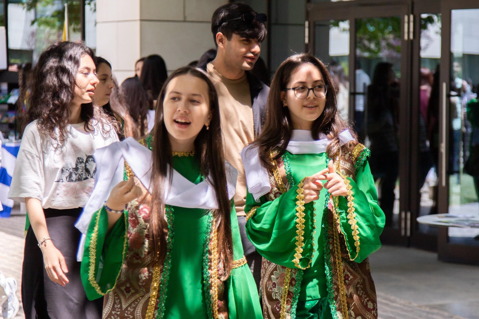 50-ə yaxın ölkə ADA Universitetinin 13-cü Beynəlxalq Festivalında bir araya gəlib (FOTO)